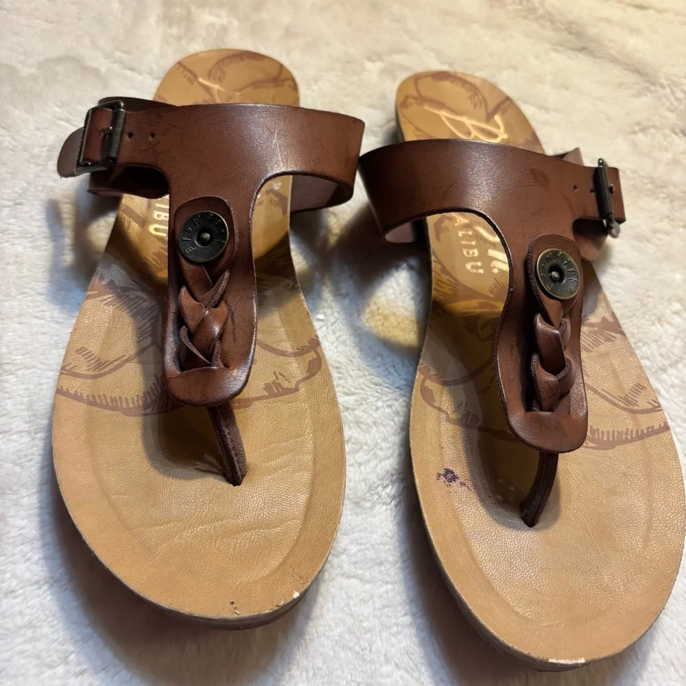 Blowfish Malibu Greco Thong Sandals Size 9 Brown Buckle Detail Braided T-Strap